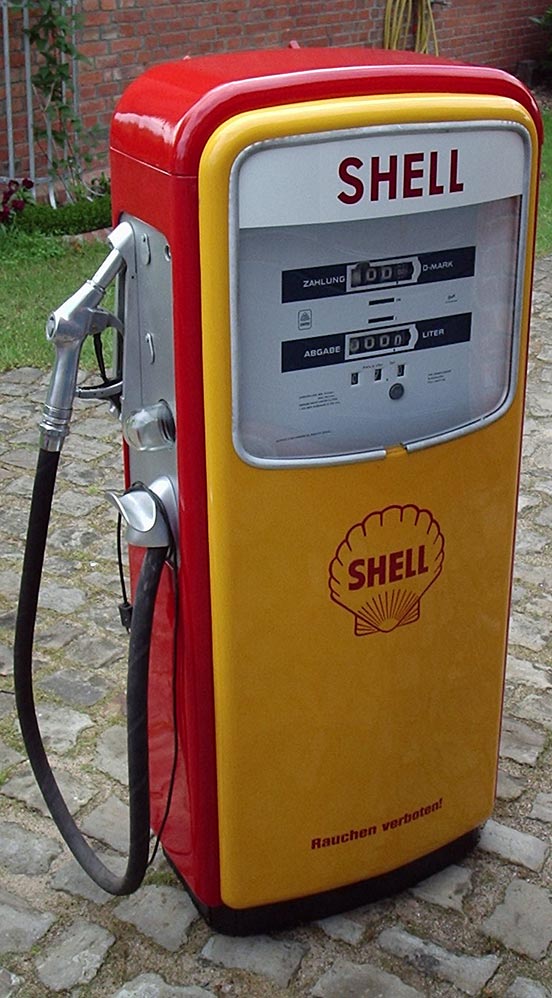 Benzin-Zapfsäule Hersteller: Scheidt & Bachmann Baujahr: 1962