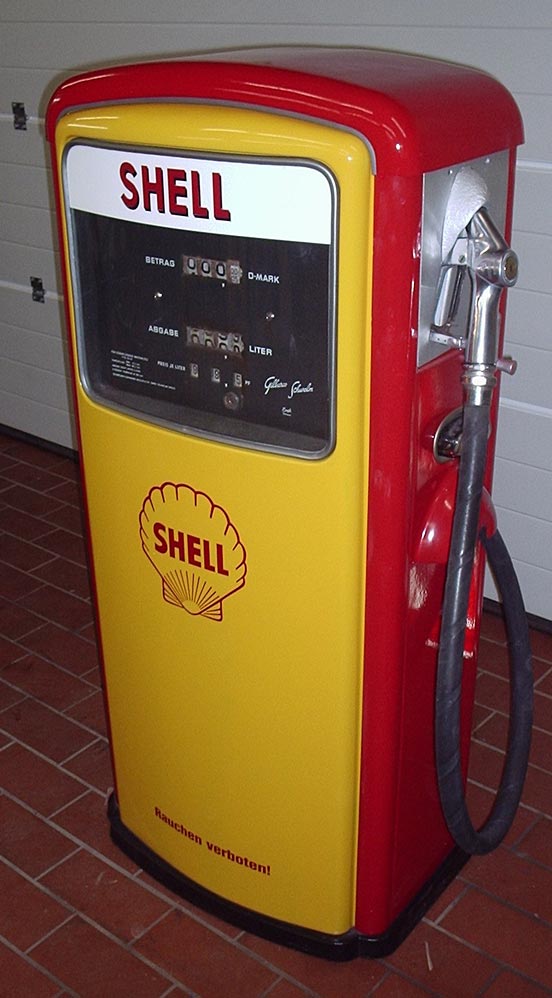 Benzin-Zapfsäule, Hersteller: Gilbarco Schwelm Baujahr: 1962
